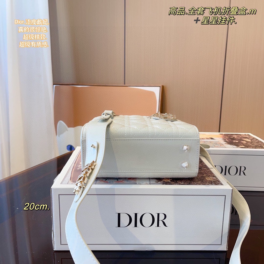 DIOR-641