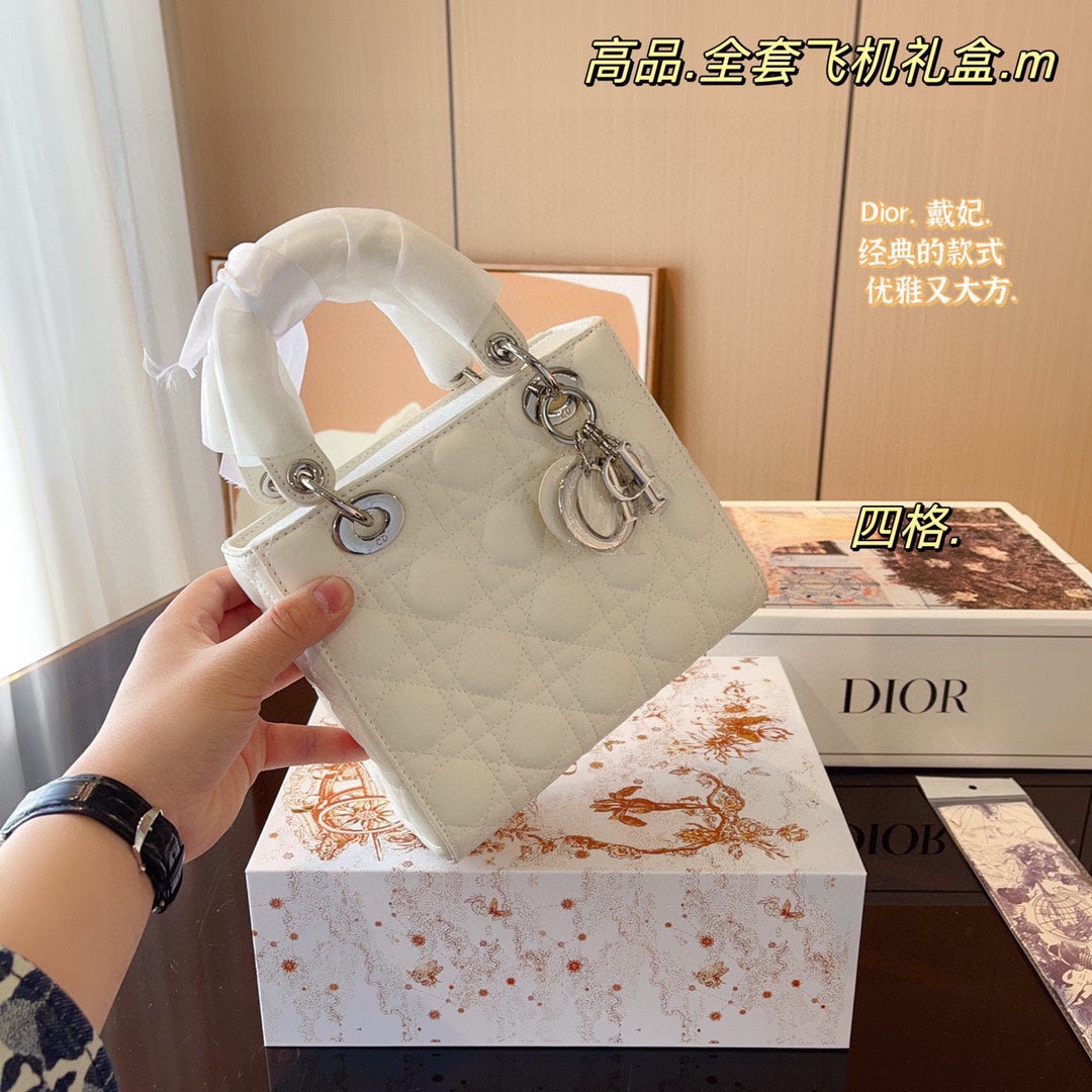 DIOR-633