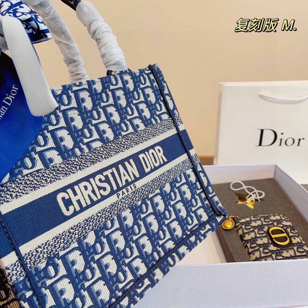 DIOR-649