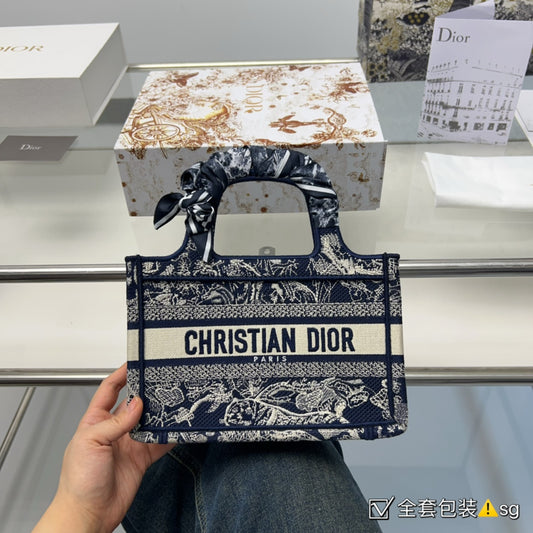 DIOR-469