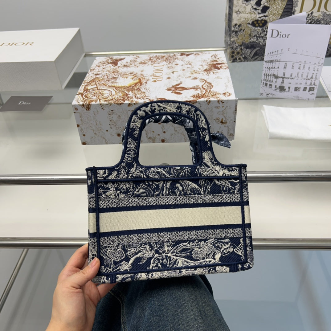 DIOR-469