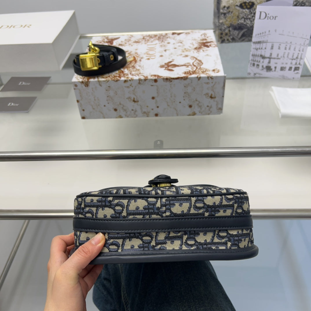 DIOR-535