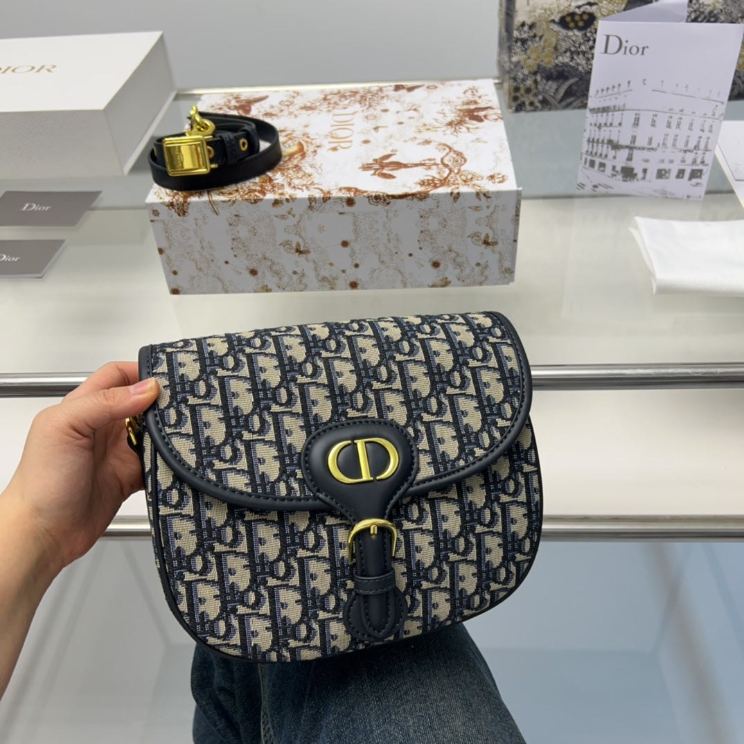 DIOR-535