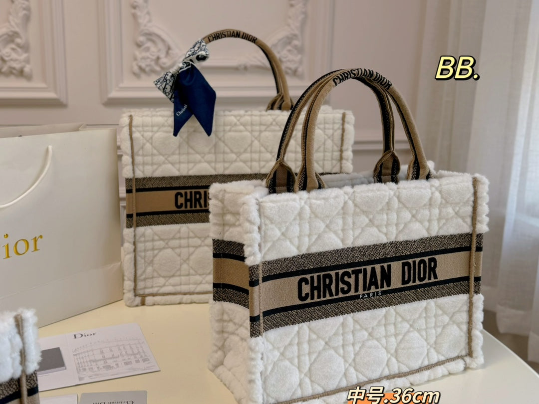 DIOR-664