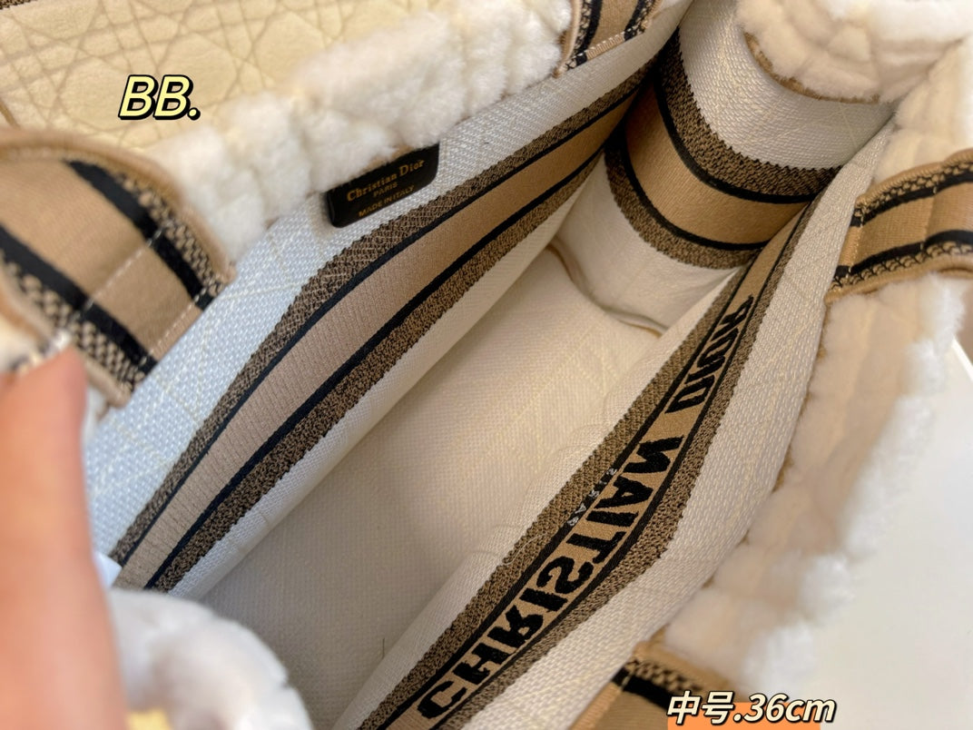 DIOR-664