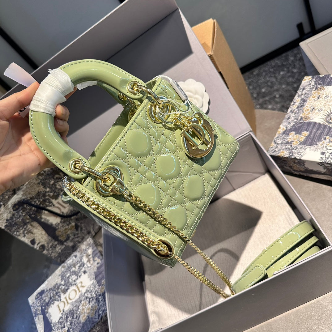DIOR-547