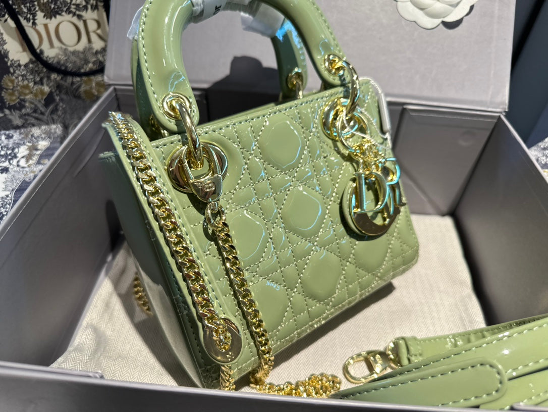 DIOR-547