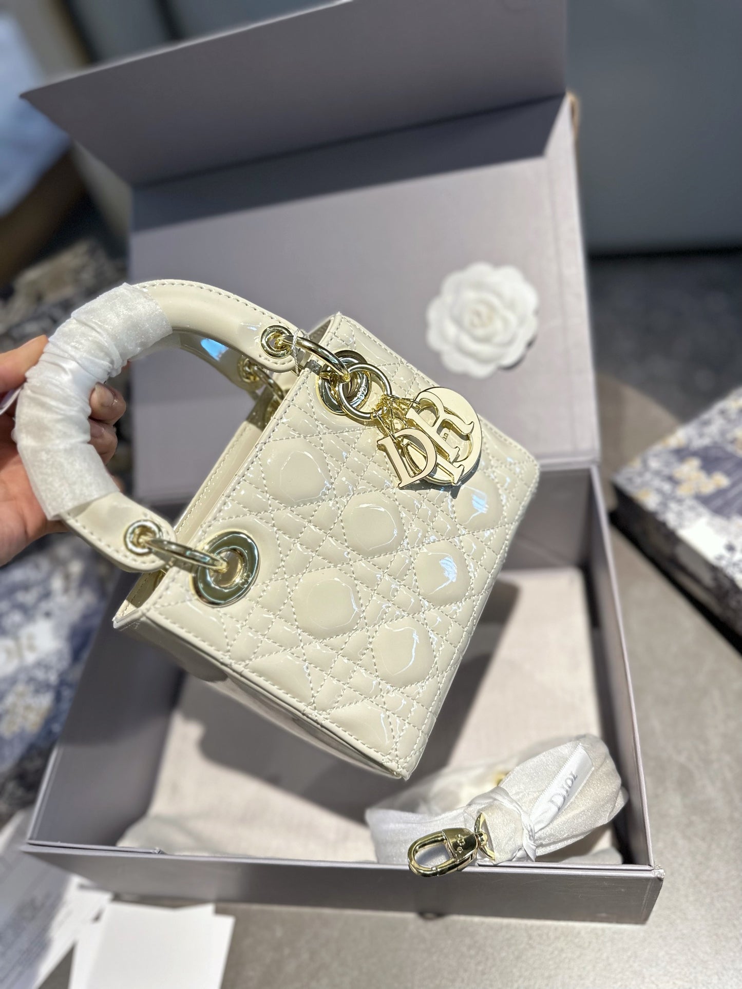 DIOR-545