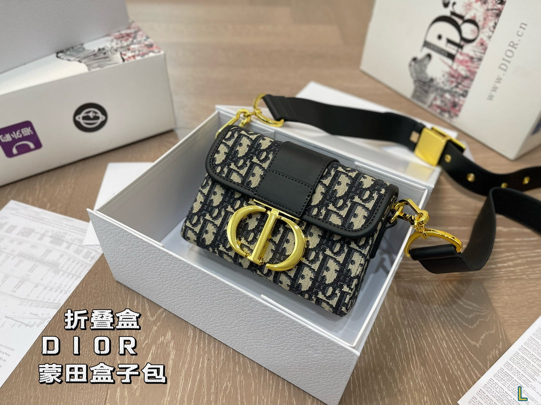 DIOR-551