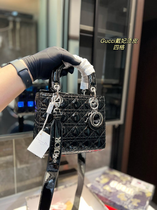 DIOR-492