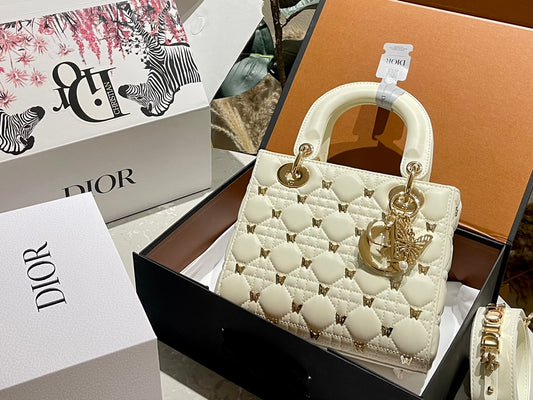 DIOR-681