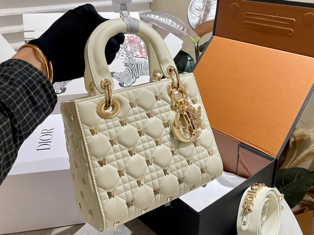 DIOR-681