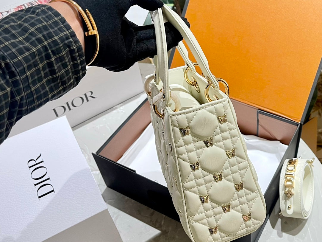 DIOR-681