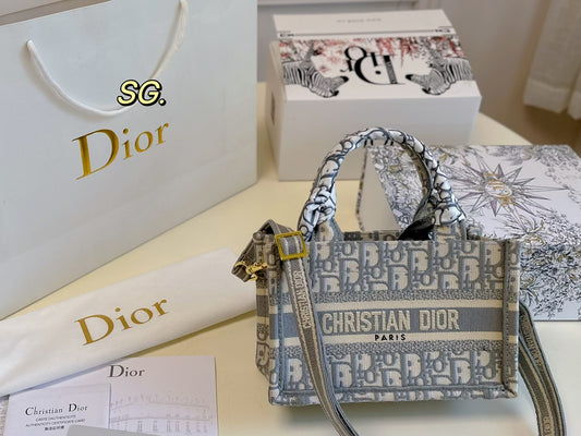 DIOR-586