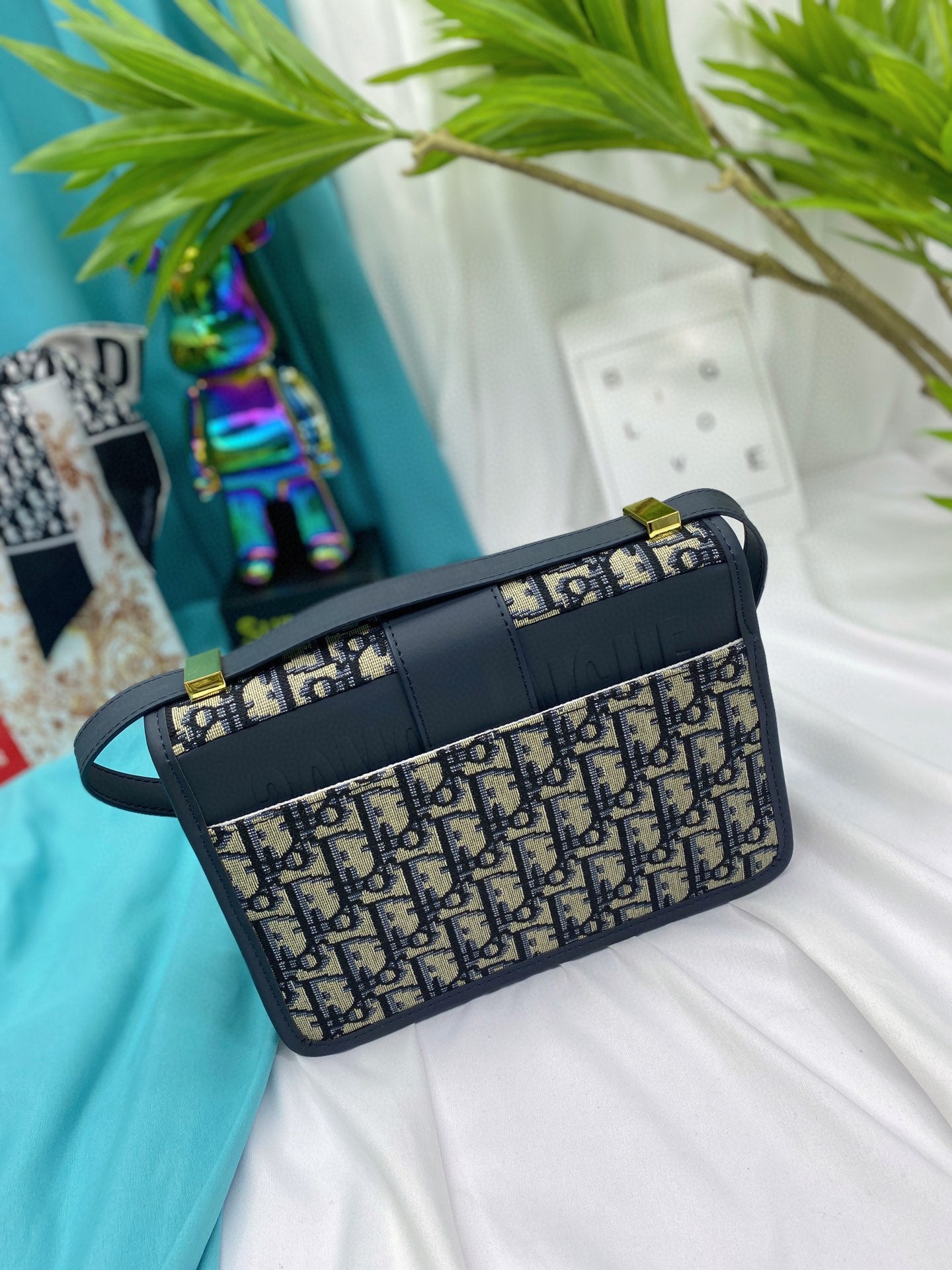 DIOR-520