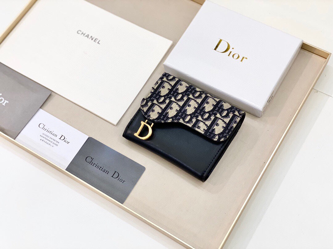 DIOR-443