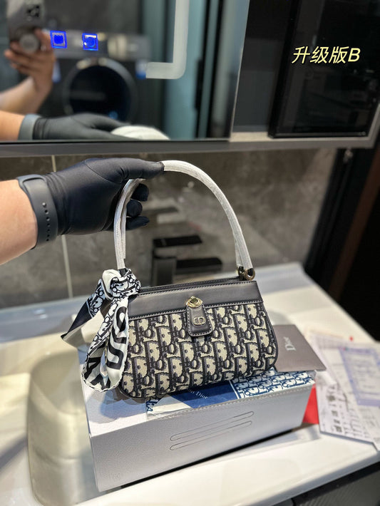 DIOR-552