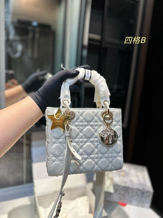 DIOR-577
