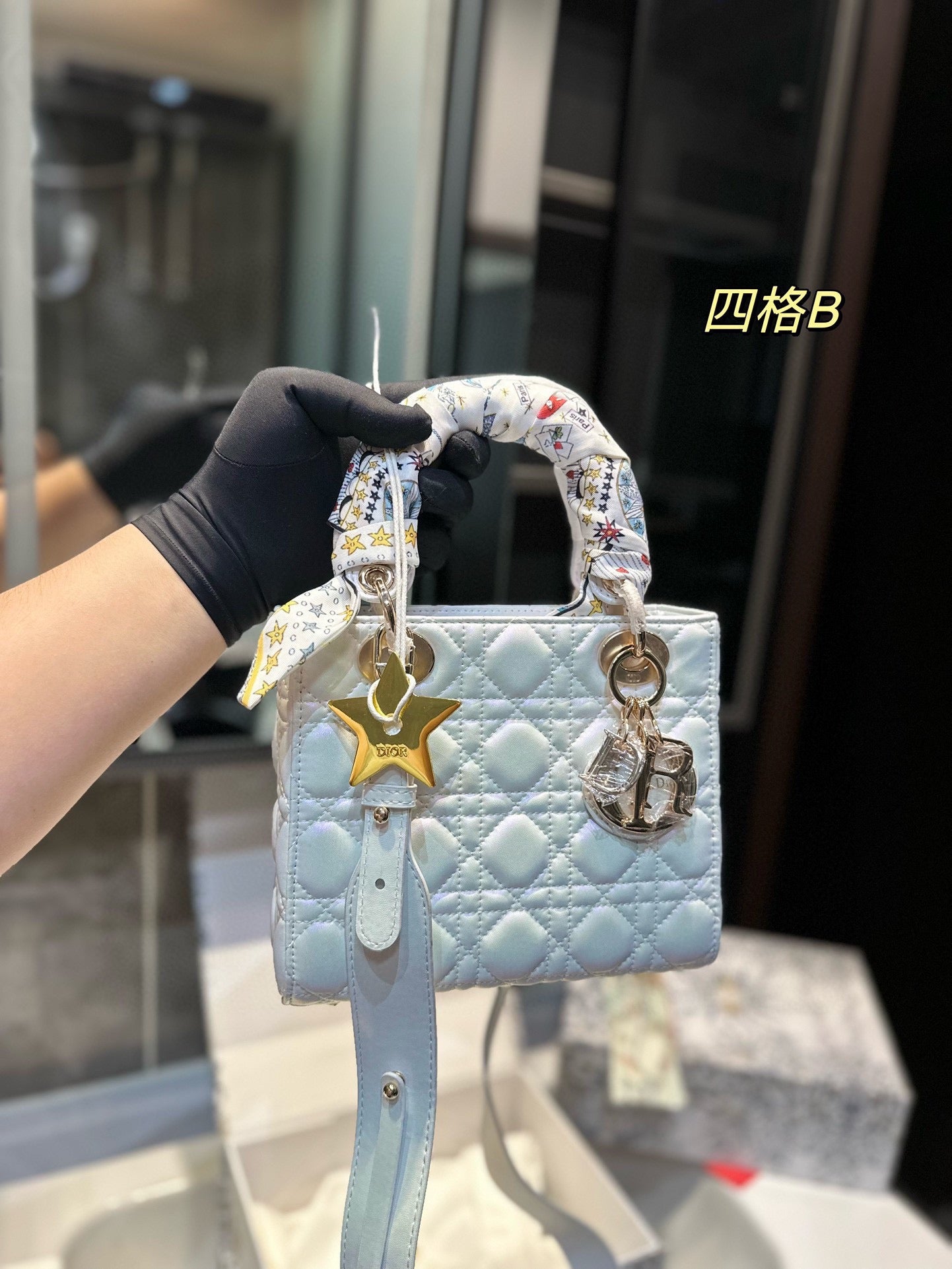 DIOR-577