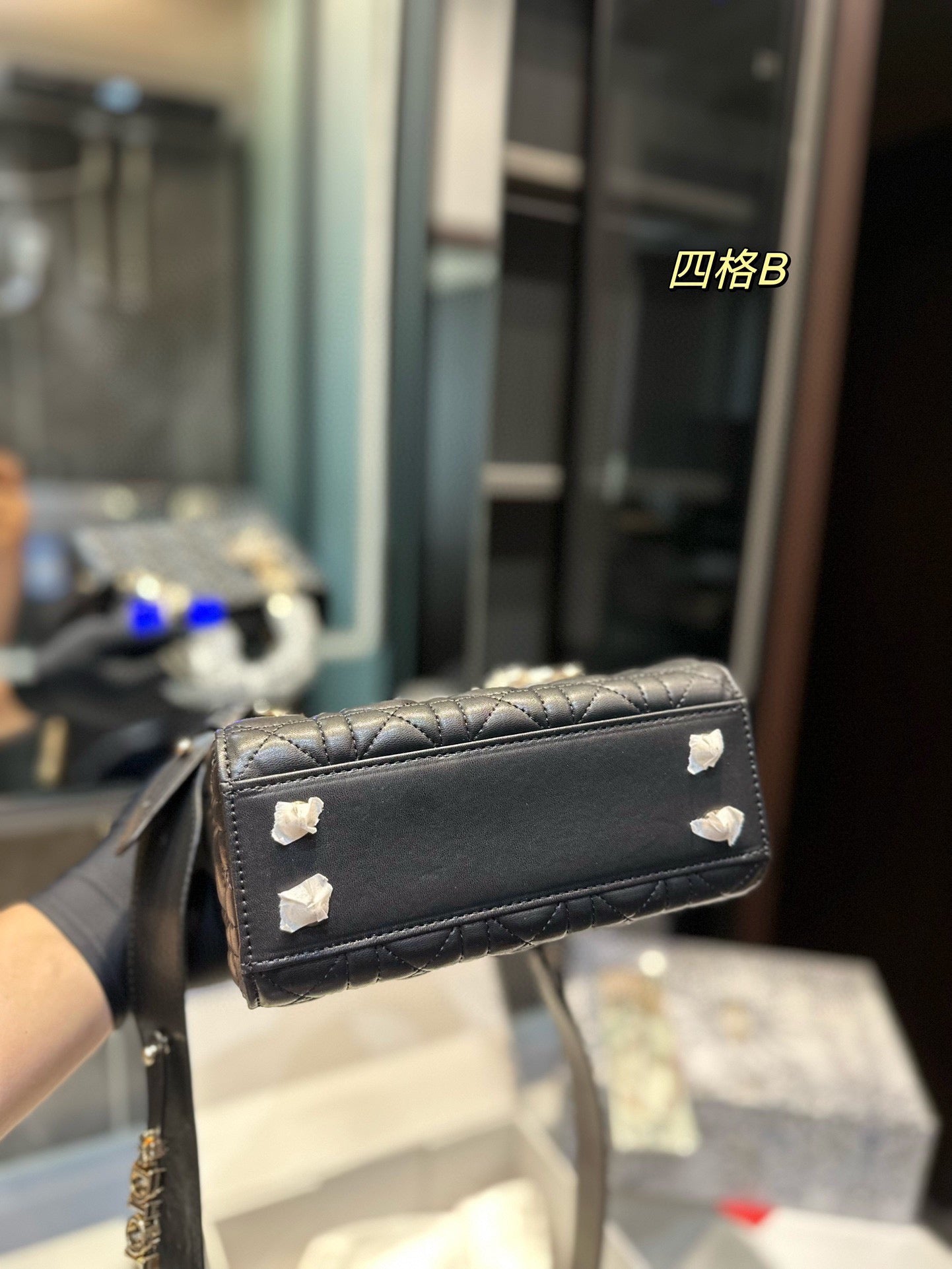 DIOR-574