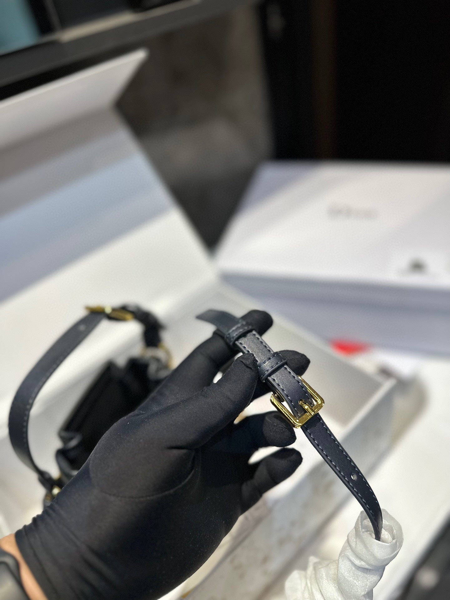 DIOR-590