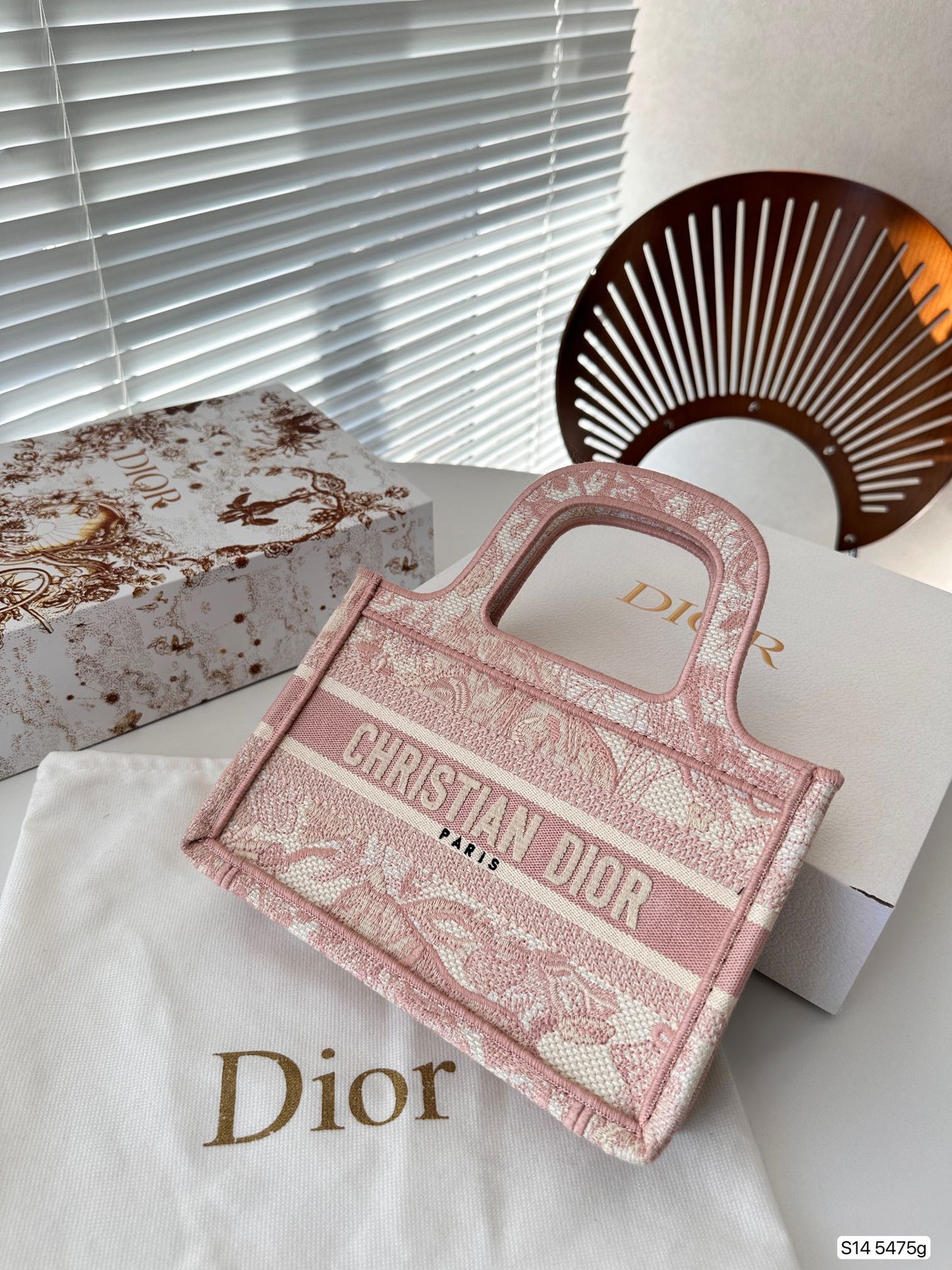 DIOR-460