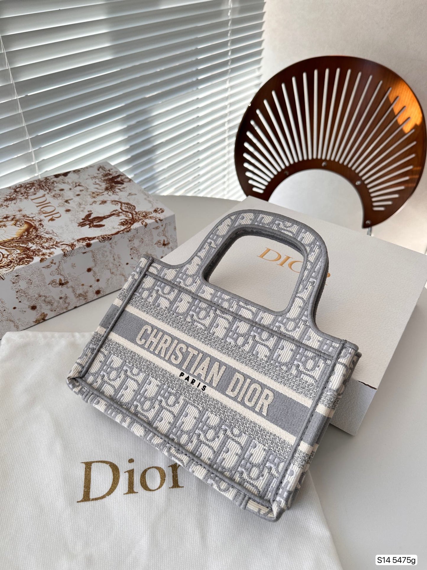 DIOR-460
