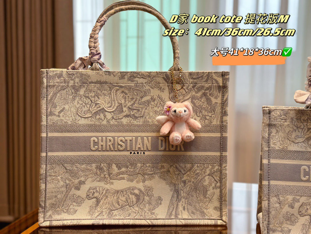 DIOR-572