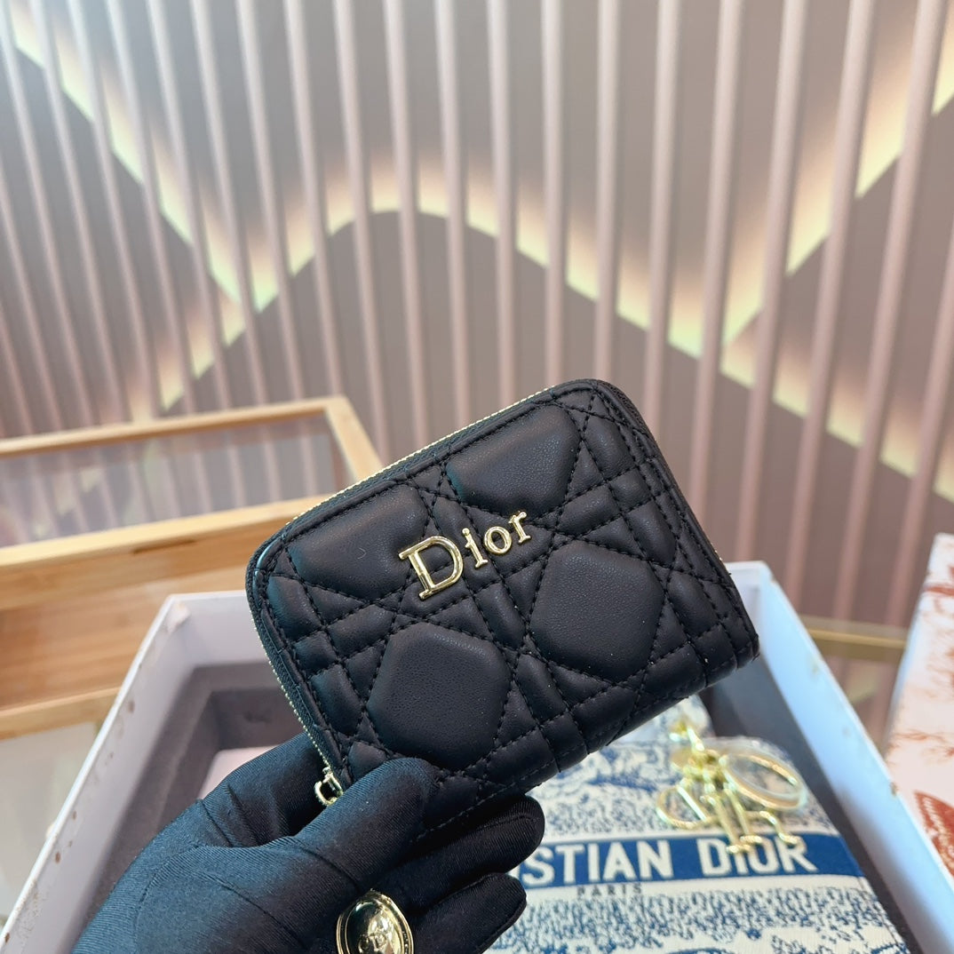DIOR-571