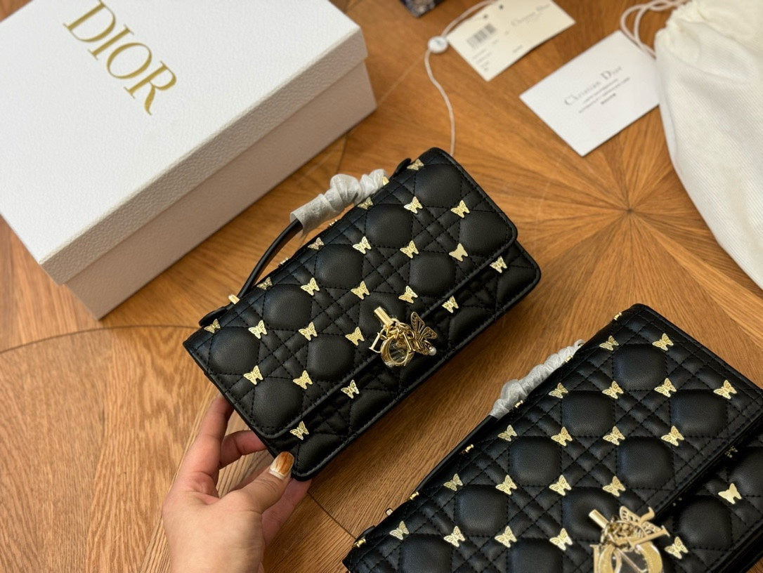 DIOR-682