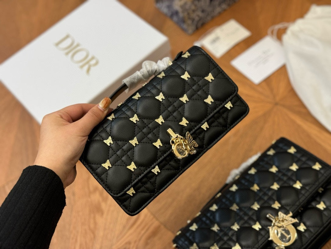 DIOR-682