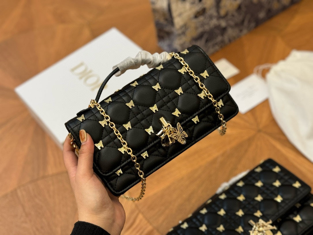 DIOR-682