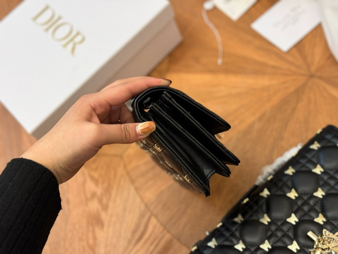 DIOR-682