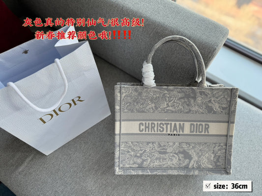 DIOR-653