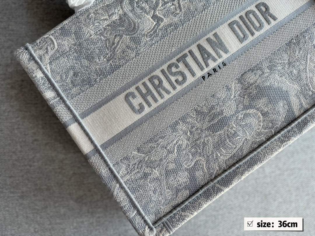 DIOR-653