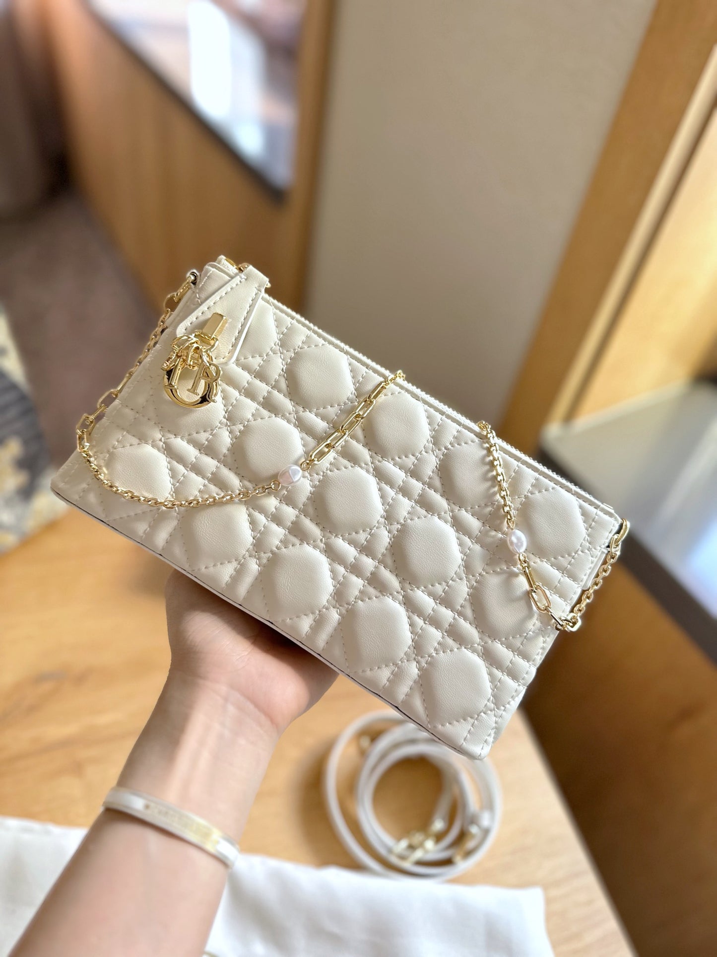 DIOR-486