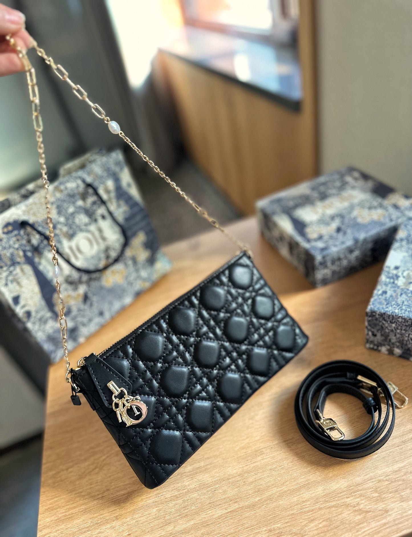 DIOR-491