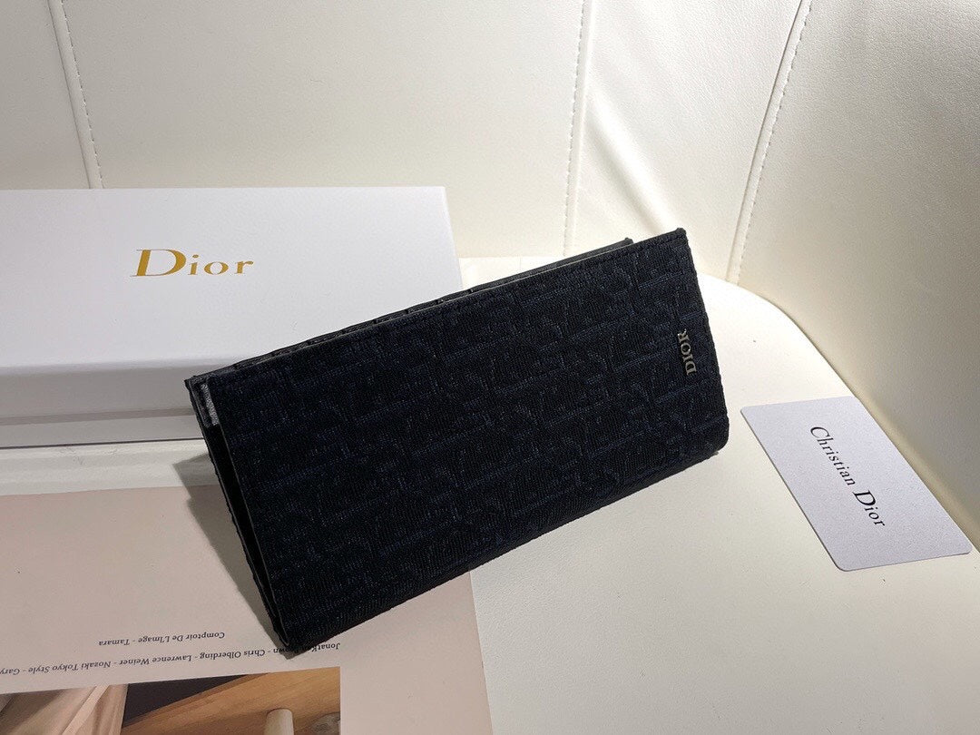 DIOR-439