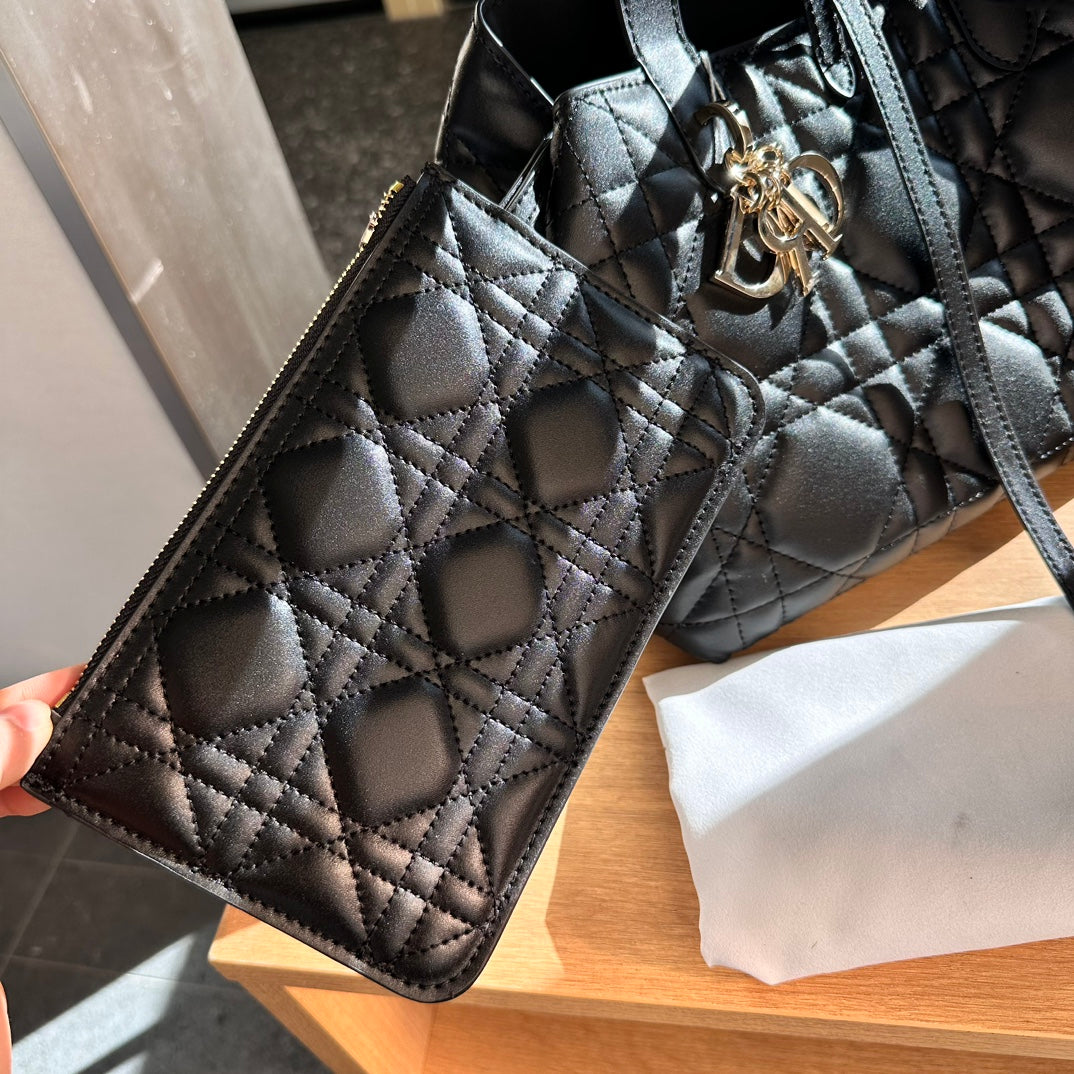 DIOR-559