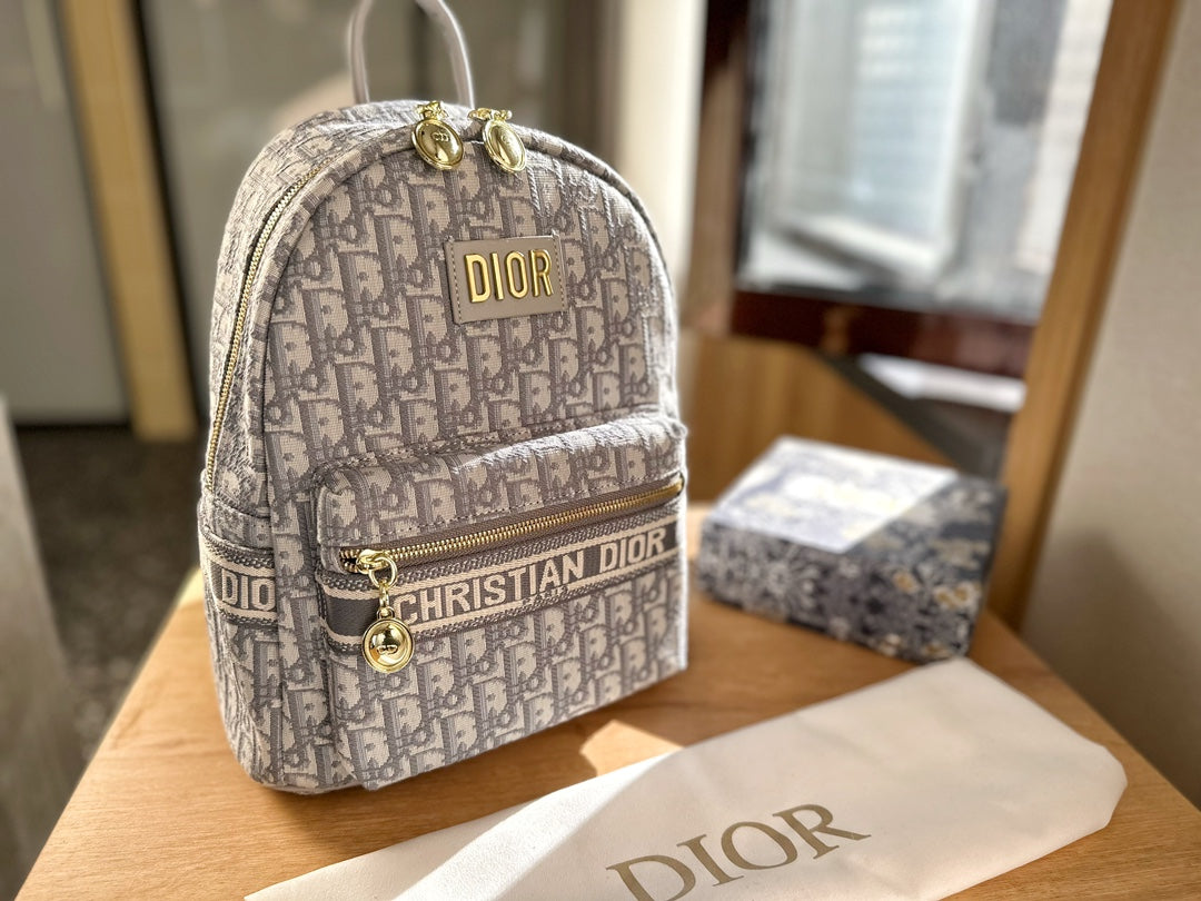 DIOR-479
