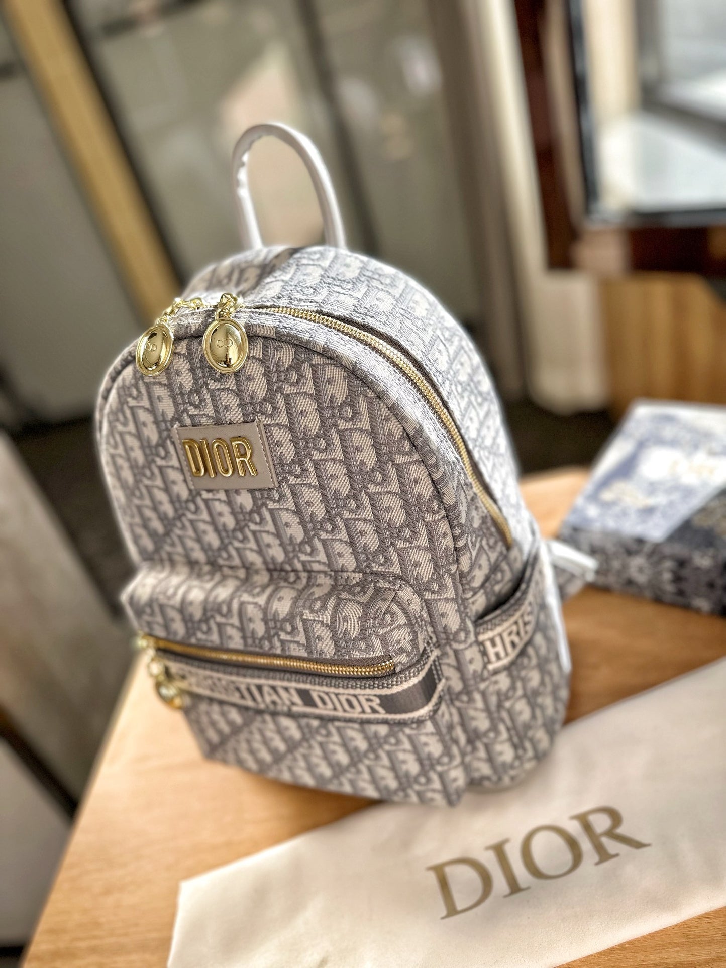DIOR-479