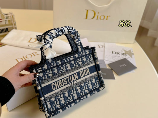 DIOR-470