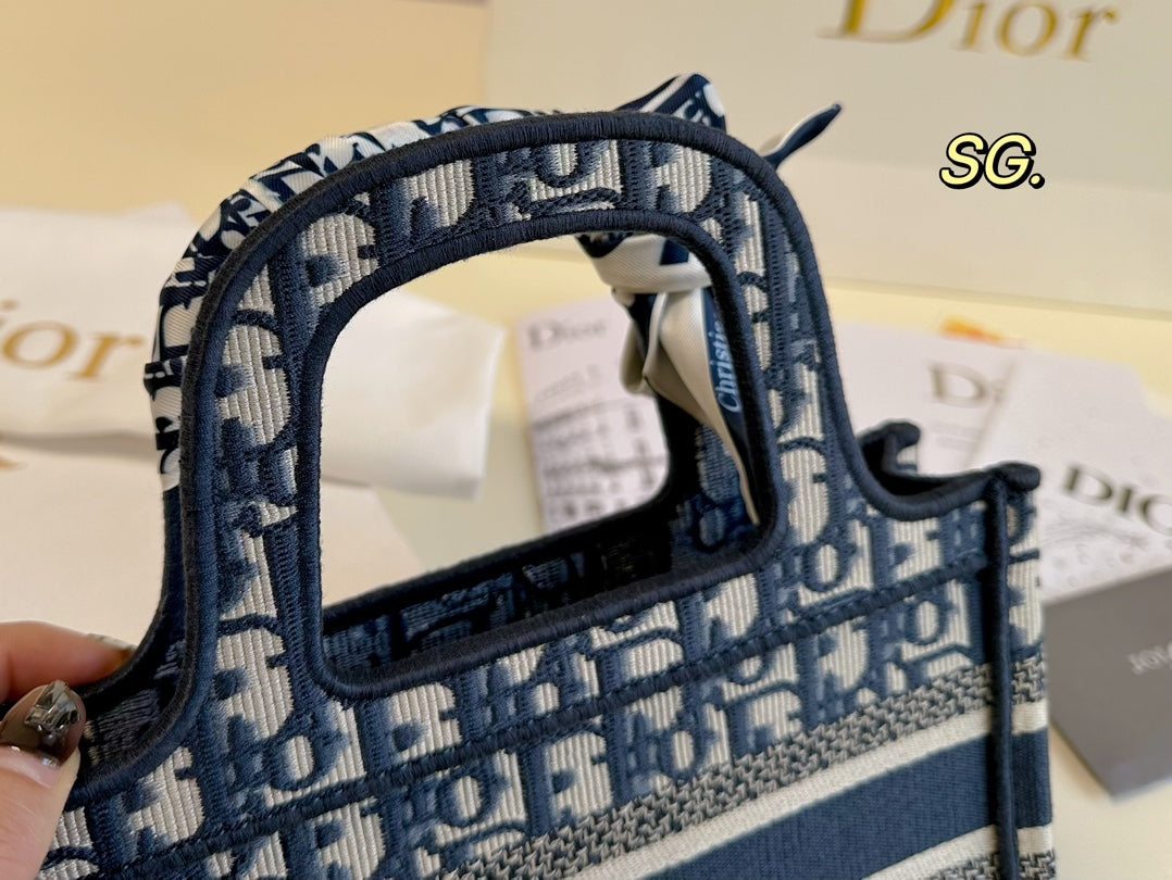 DIOR-470
