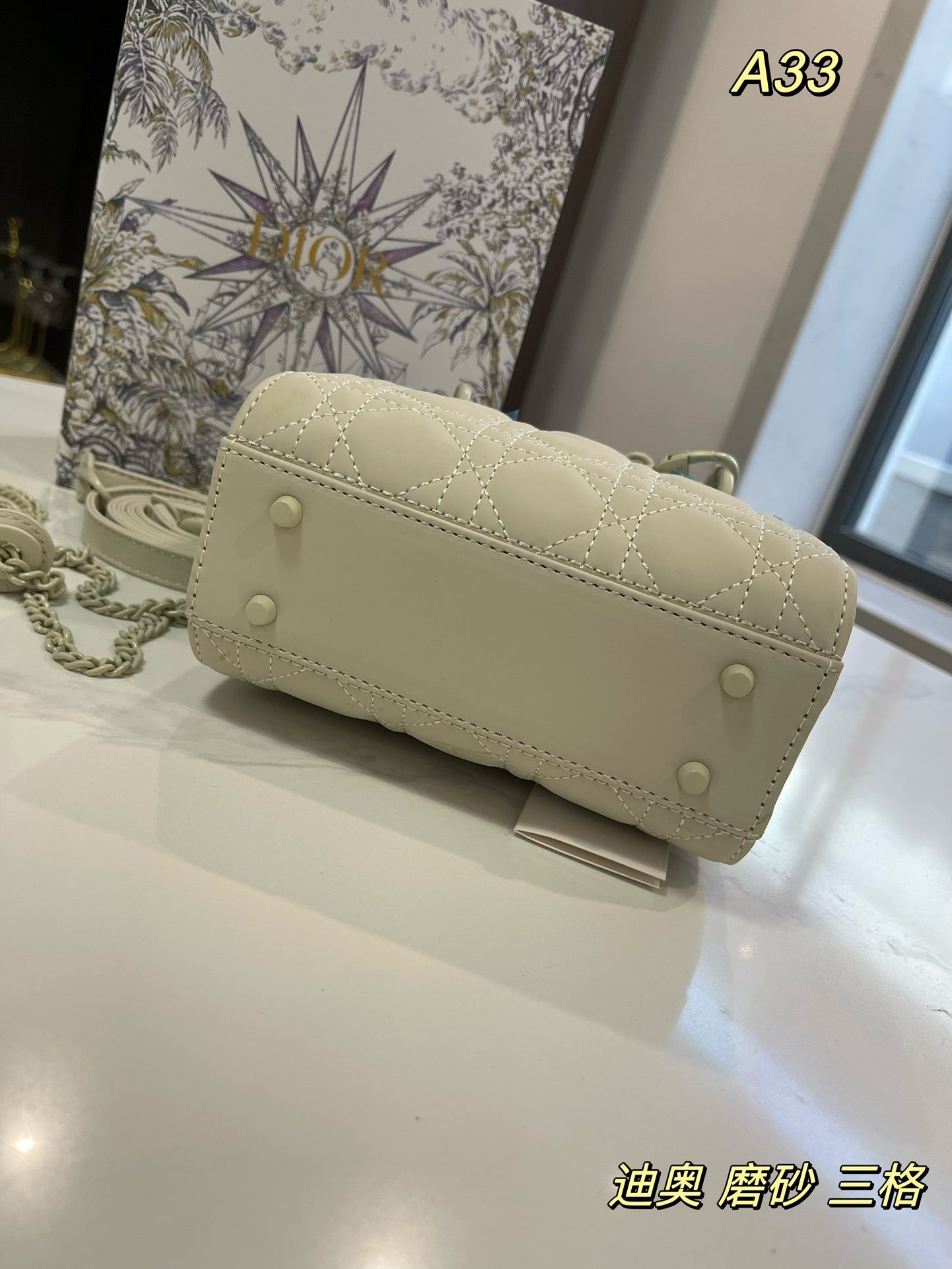 DIOR-528