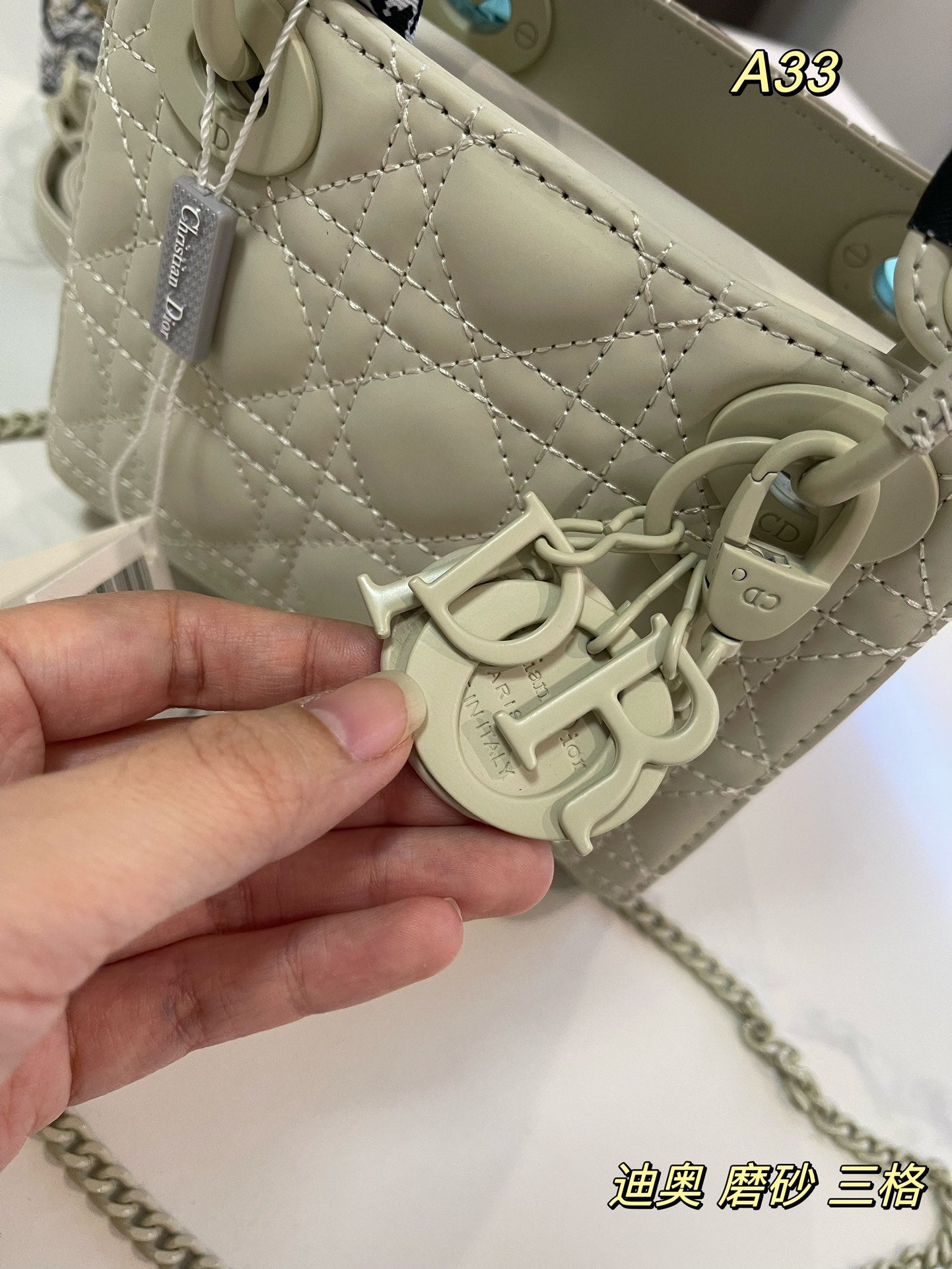 DIOR-528