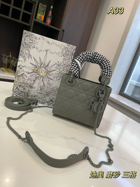 DIOR-533