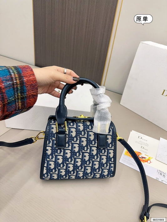 DIOR-597