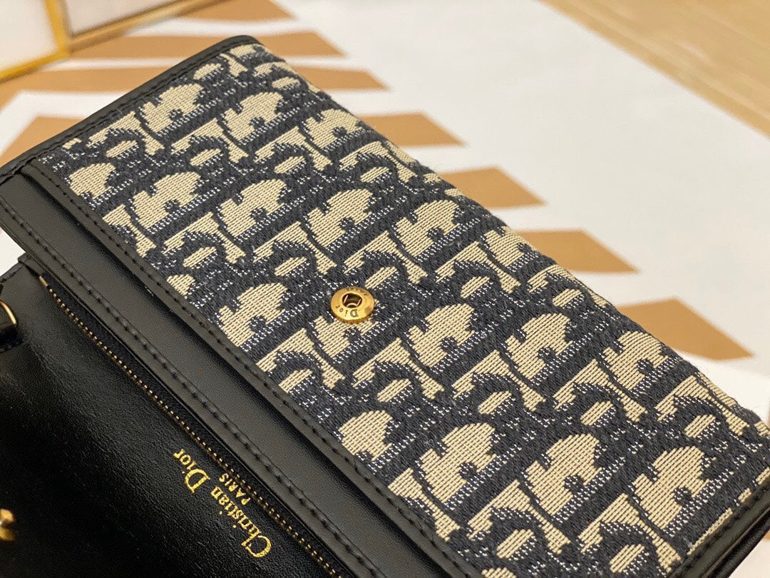 DIOR-453