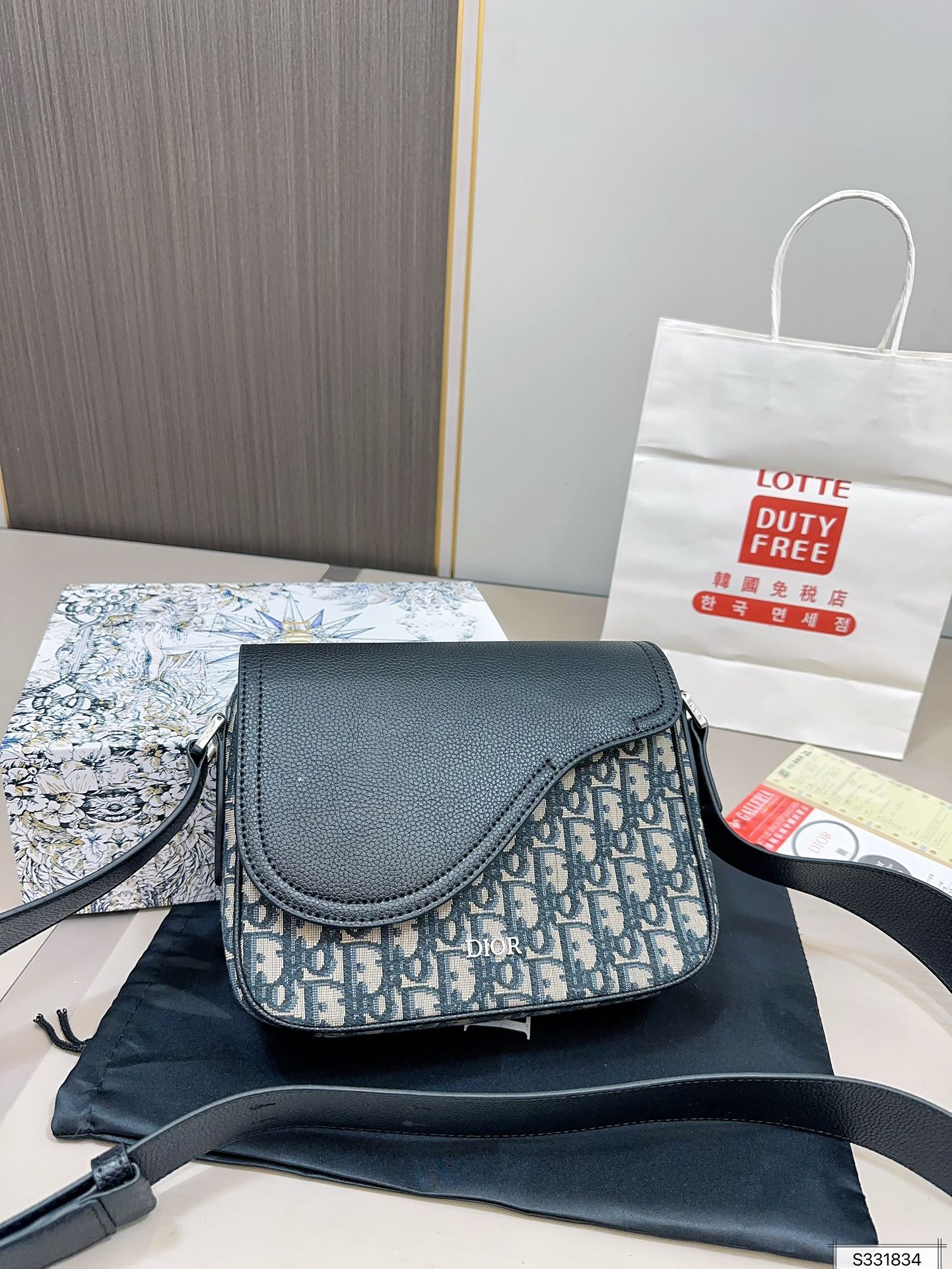 DIOR-518