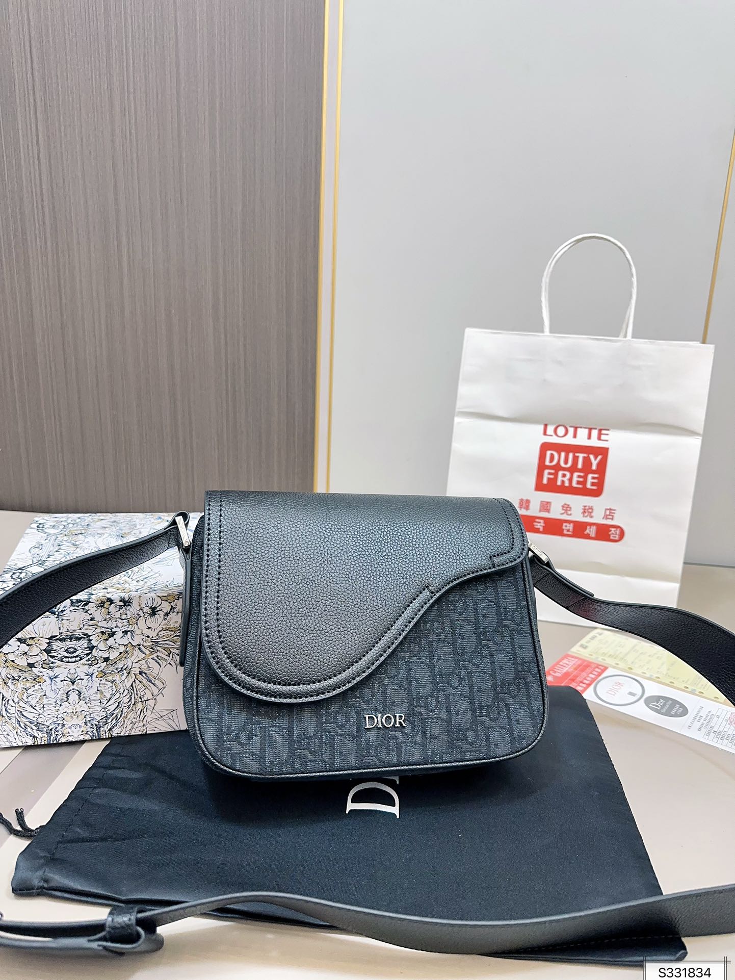DIOR-518
